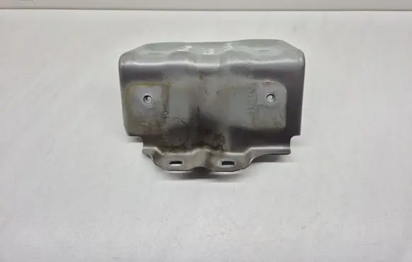 Renault Captur II Fender mounting bracket 663518628R