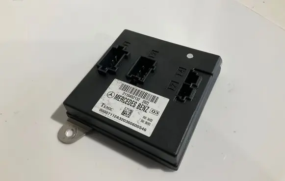 Mercedes-Benz E W211 Comfort/convenience module 2115452132