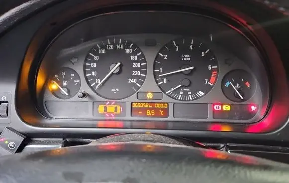 BMW 5 E39 Speedometer (instrument cluster) 8381195 IMPRK1543061
