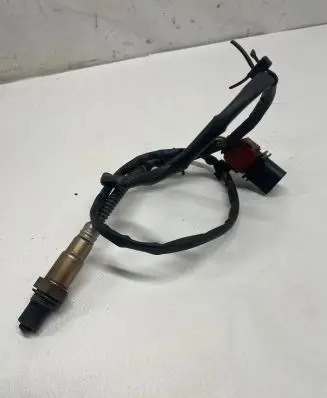 Audi A4 S4 B7 8E 8H Lambda probe sensor 1928404689 0606132304
