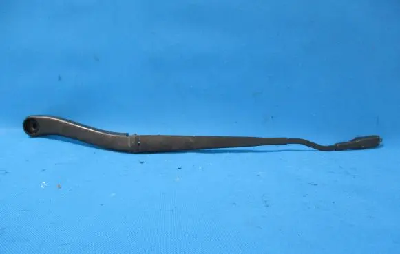 Renault Koleos I Front wiper blade arm