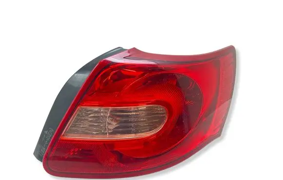 Suzuki Kizashi Rear/tail lights F114000434