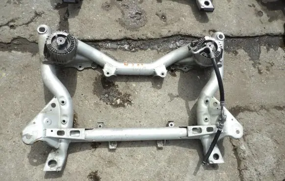 Mercedes-Benz E W212 Front subframe