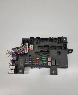 Mitsubishi Outlander Fuse module 8637B680