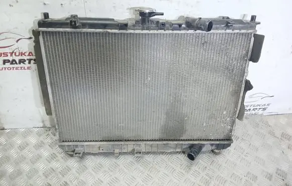 KIA Carens I Coolant radiator 