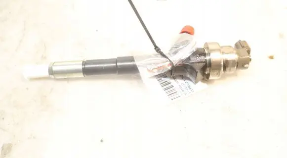 Fuel injector