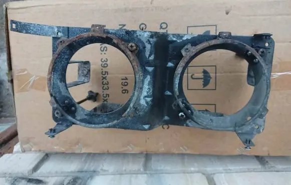 Jaguar XJ X40 Headlight/headlamp mounting bracket 395X335X