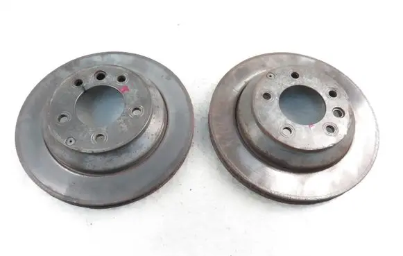 Volkswagen Touareg I Rear brake disc 