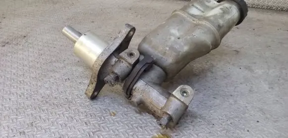 Citroen C5 Master brake cylinder 9646980980