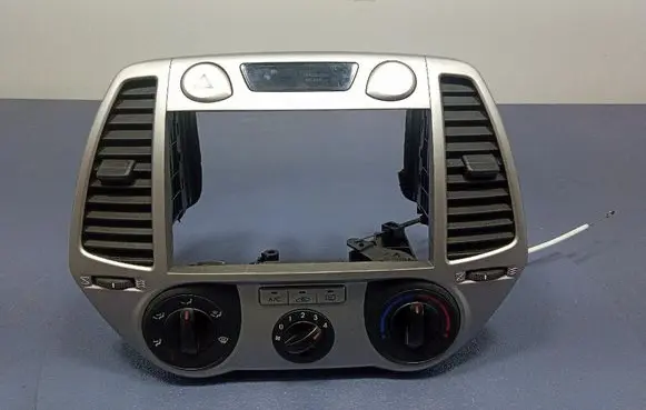 Hyundai i20 (PB PBT) Climate control unit 