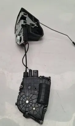 BMW 4 F36 Gran coupe Rear door lock 4153309800 15H51