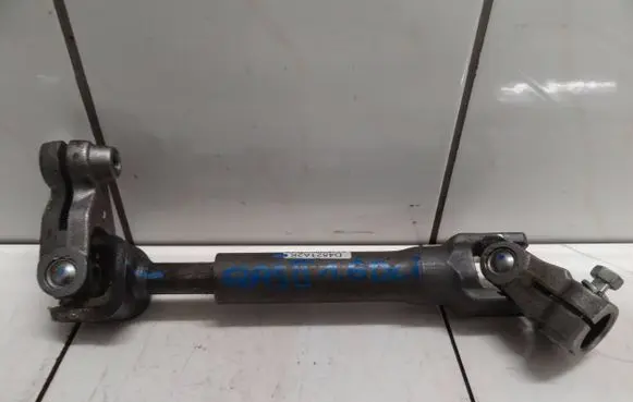 Nissan Qashqai Steering wheel column trim