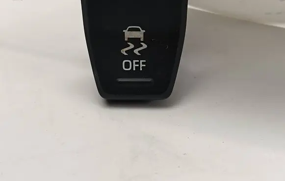 Toyota RAV 4 (XA50) Traction control (ASR) switch 8521597