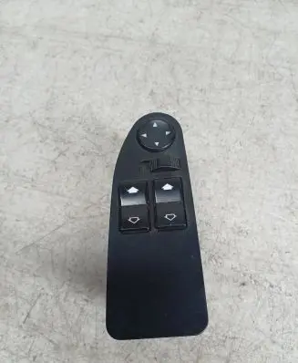 BMW 5 E39 Electric window control switch 8360887