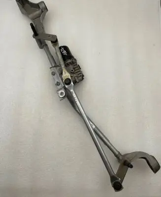Mercedes-Benz GLE W167 Front wiper linkage and motor A1678205902