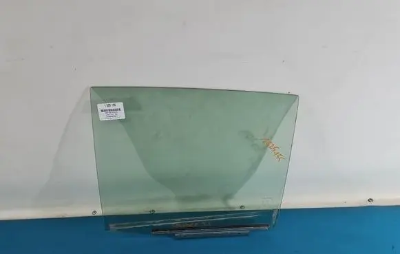 Lexus CT 200H Rear door window glass IMPRK1525155