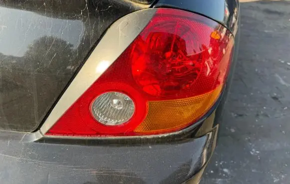 Hyundai Tiburon Rear/tail lights