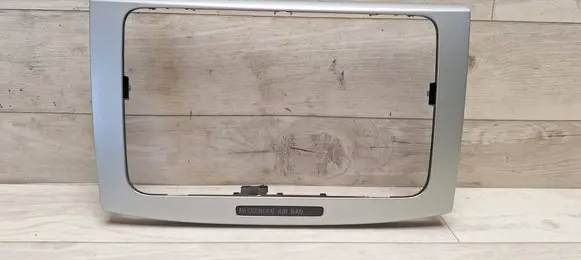 Volkswagen PASSAT B6 Radio/GPS head unit trim 3C0858069AE