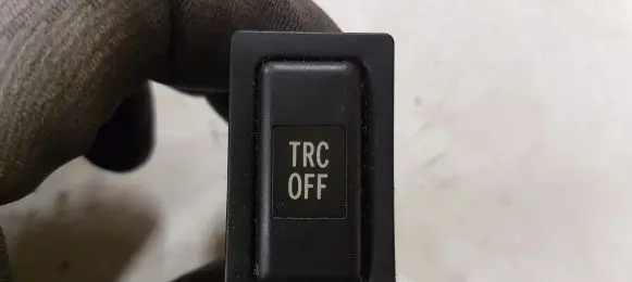 Traction control (ASR) switch