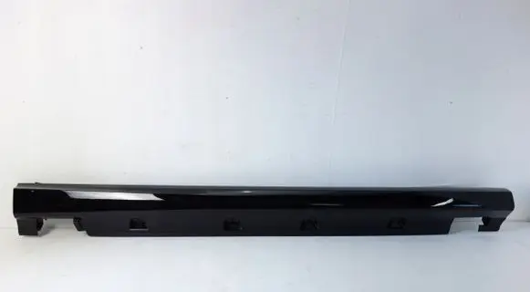 Mercedes-Benz ML AMG W166 Sill A1666980854