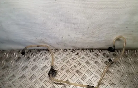 Opel Movano B Fuel line pipe 175066643R
