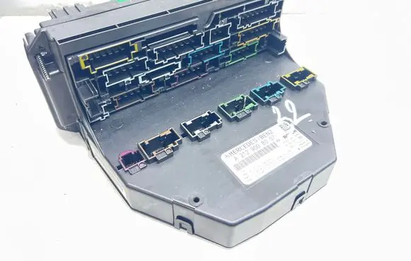 Mercedes-Benz C W204 Fuse module A2129008007 A2129015800 A2129020603