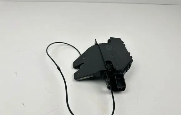 BMW 1 E81 E87 Tailgate/trunk/boot lock/catch/latch 8196401