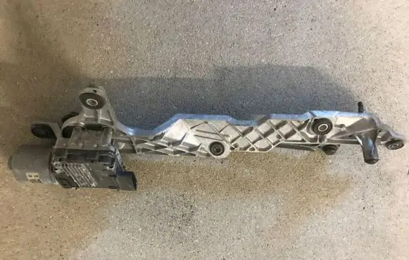 Volkswagen Phaeton Front wiper linkage and motor 3D1955602A