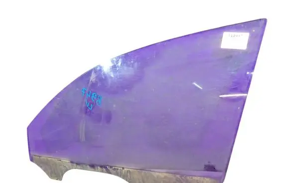 Volkswagen PASSAT B5 Front door window glass four-door