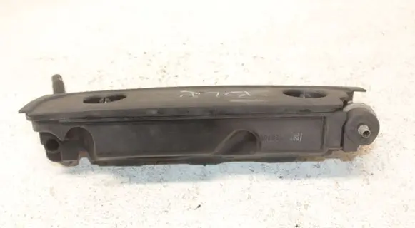 Volkswagen PASSAT B6 Engine cover (trim) 06F129208C