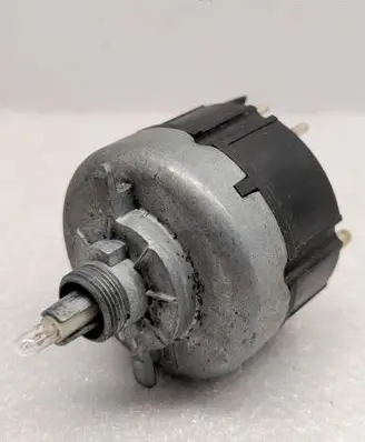 Mercedes-Benz E W124 Light switch 0005456004