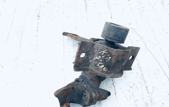 KIA Picanto Engine mount bracket