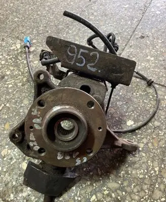 Citroen C5 Front wheel hub