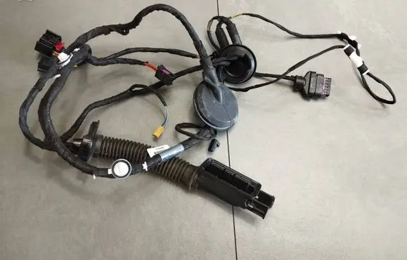 Audi A5 Sportback 8TA Rear door wiring loom 8T8971687AA 12082011 TAB010766SQ