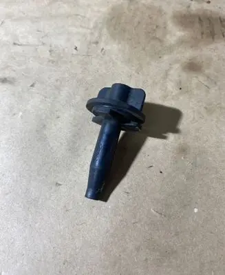 Ford Mondeo MK IV Radiator mount bracket 6G918A194EB
