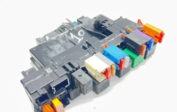 Mercedes-Benz S W220 SAM control unit A0325458332