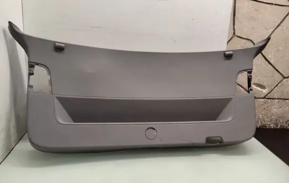 Volkswagen Golf Plus Tailgate/boot lid cover trim 5M0867601