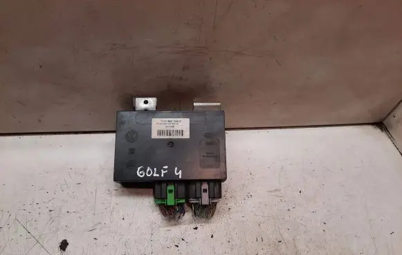 Volkswagen Golf IV Comfort/convenience module 1C0962258D 5ZA00795500