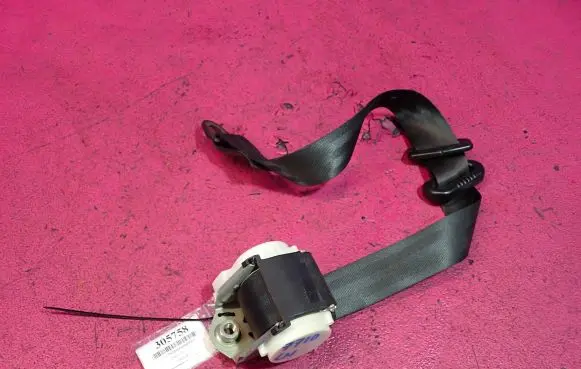 Fiat Bravo Front seatbelt 07354909330