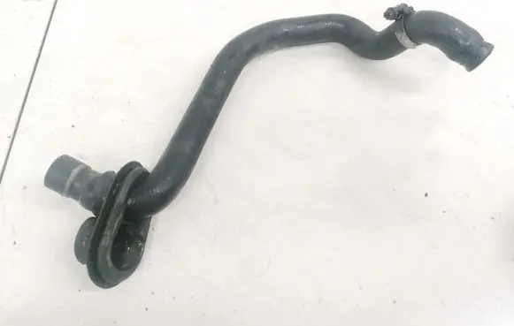 Audi A4 S4 B5 8D Engine coolant pipe/hose