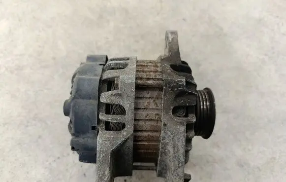 Hyundai Tucson JM Generator/alternator 3730022650