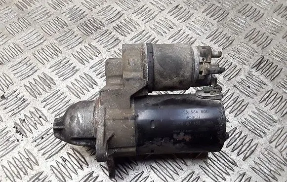 Opel Astra J Starter motor 0001107493 55566800