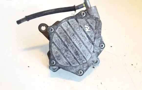 Toyota Avensis T250 Vacuum pump 12100766