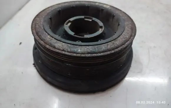 Crankshaft pulley