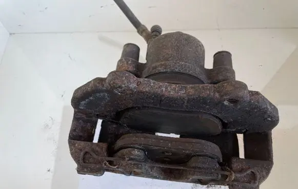 Volvo V50 Front brake caliper