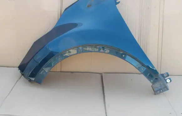 Renault Captur Fender 631018998R