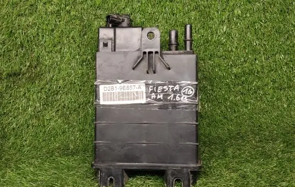 Ford Fiesta Active carbon filter fuel vapour canister D2B19E857A