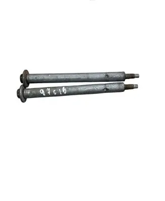 Volkswagen Amarok Nuts/bolts 