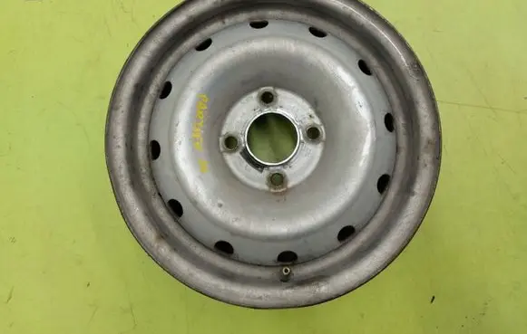 Peugeot Partner R15 steel rim 