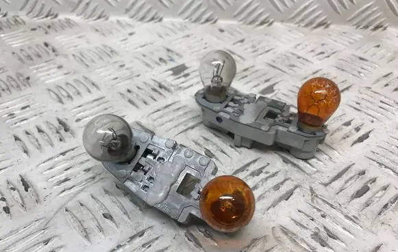 Ford Mondeo MK IV Tail light bulb cover holder 7S7113N004A